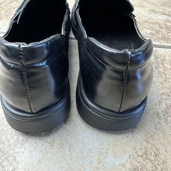 Coach Leather Loafers Classic Sleek Black Women’s Size 36 Square Toe Modest Chic - Picture 6 of 11